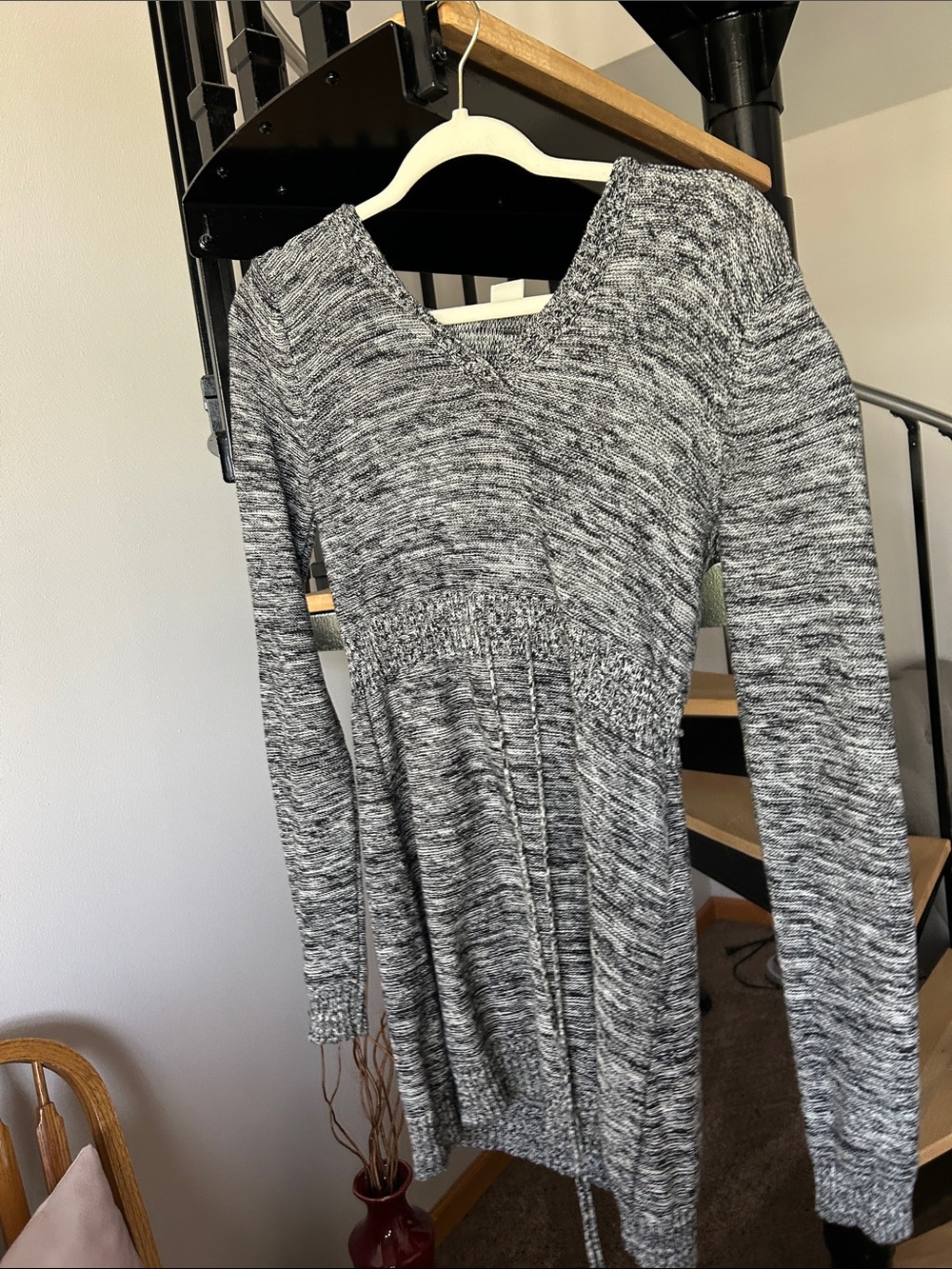 Roxy Marled Gray Long Sleeve V-Neck Knit